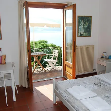 Nonno Leo Bed & Breakfast